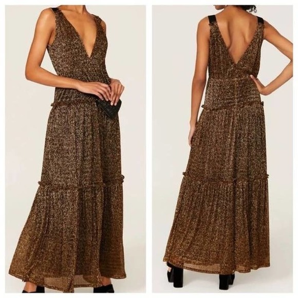 Hutch Dresses & Skirts - Hutch Metallic Tiered Gown Chiffon Double V-Neck A-Line Party Dress Gold Size 8